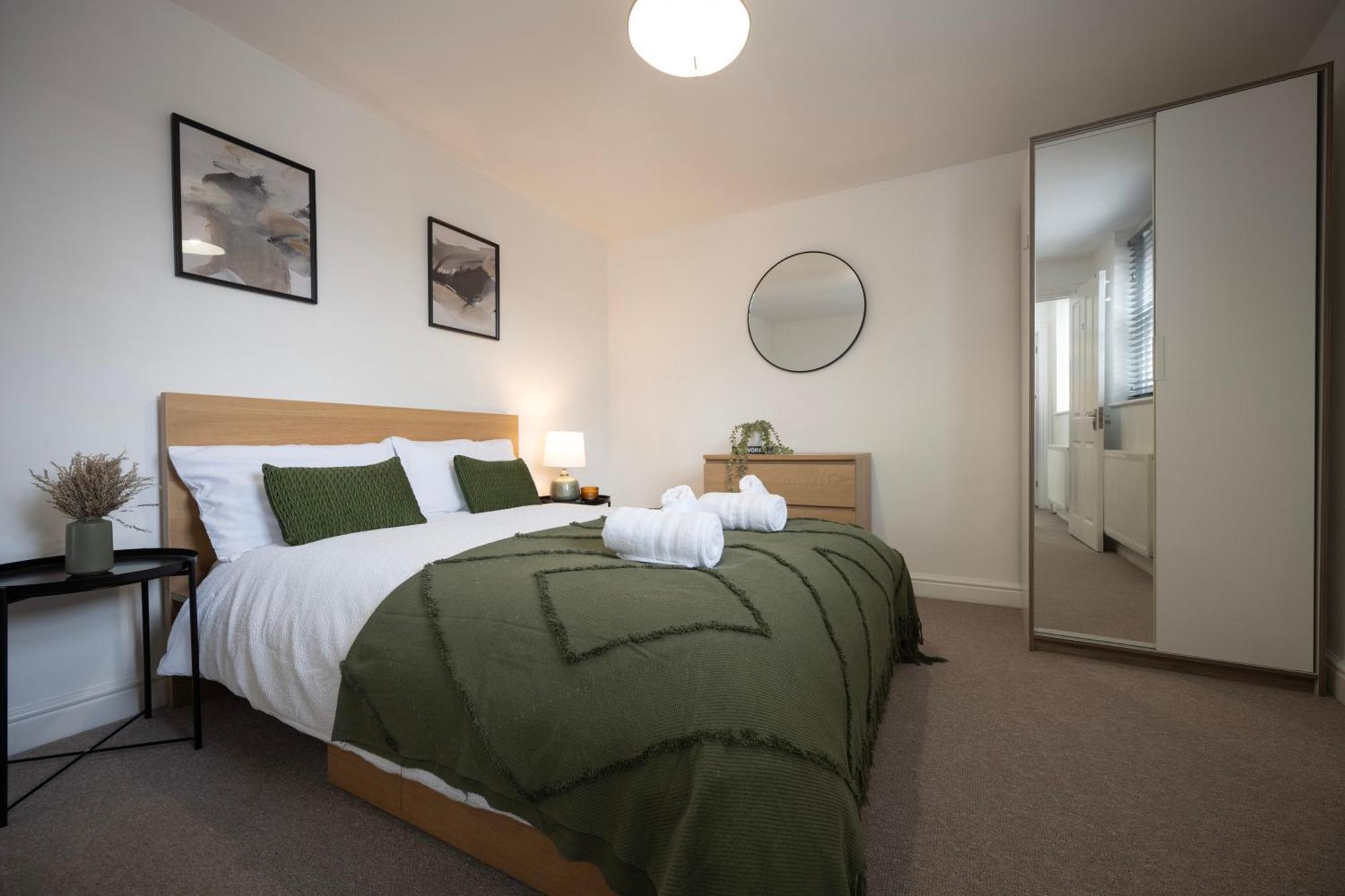 3-Bedroom Charming Central House Canterbury Eksteriør bilde